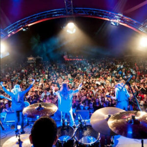 Rudy Miranda with The McClymonts Sydney CMF